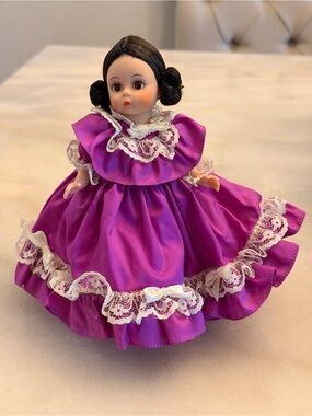 Madame Alexander Melanie “Gone With The Wind” Doll with Black Hair